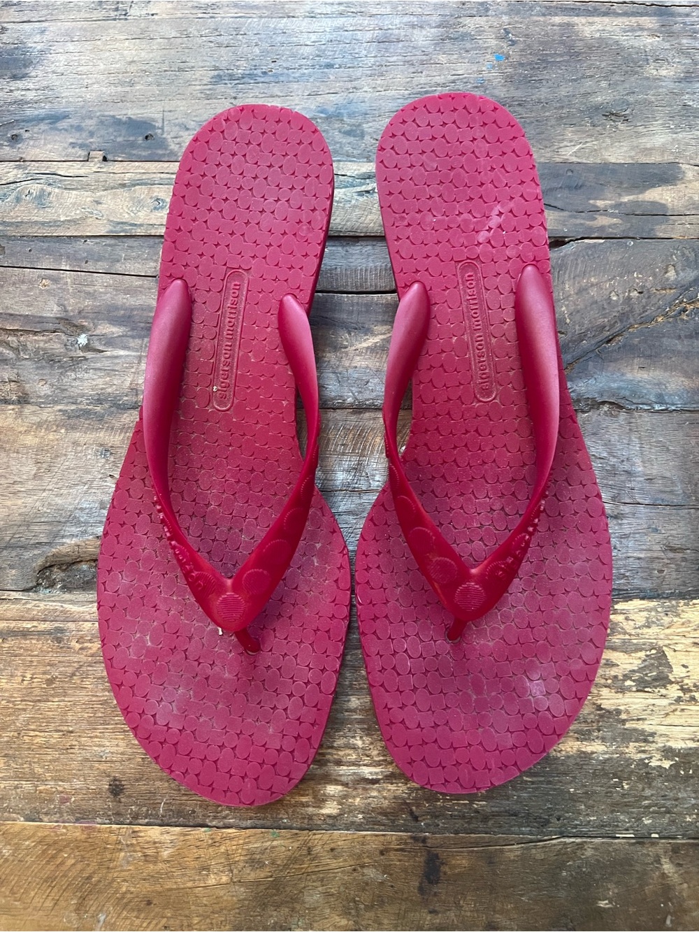 Sigerson Morrison Y2K Jelly Kitten Heel Flip Flop Sandal Magenta Sz 10